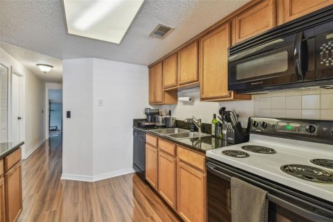 Copropriété à vendre à Oldsmar, Floride: 2 chambres, 85.01 m2 № 2118820 - photo 12