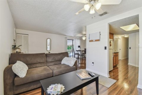 Copropriété à vendre à Oldsmar, Floride: 2 chambres, 85.01 m2 № 2118820 - photo 8