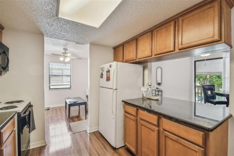 Copropriété à vendre à Oldsmar, Floride: 2 chambres, 85.01 m2 № 2118820 - photo 15