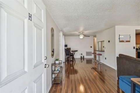 Copropriété à vendre à Oldsmar, Floride: 2 chambres, 85.01 m2 № 2118820 - photo 3