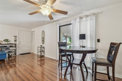 Copropriété à vendre à Oldsmar, Floride: 2 chambres, 85.01 m2 № 2118820 - photo 5