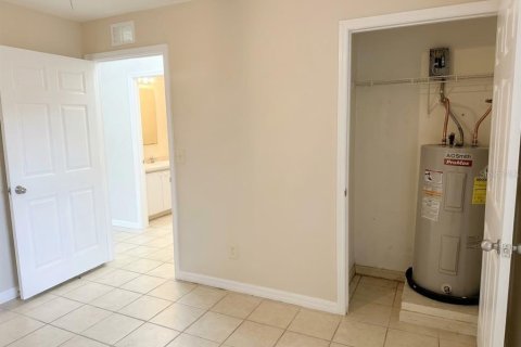 Appartement à louer à Zephyrhills, Floride: 3 chambres, 83.61 m2 № 2416732 - photo 9