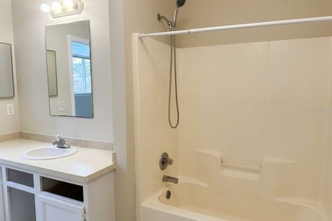 Appartement à louer à Zephyrhills, Floride: 3 chambres, 83.61 m2 № 2416732 - photo 12