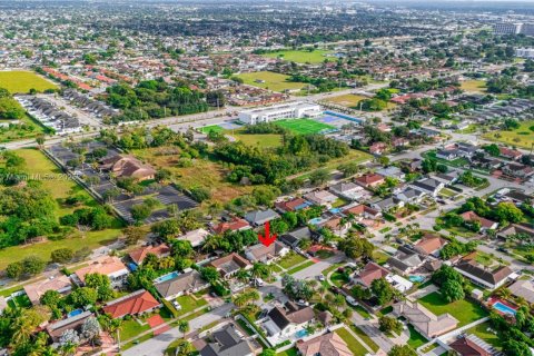 Casa en venta en Miami, Florida, 3 dormitorios, 151.43 m2 № 1968796 - foto 26