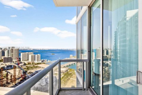 Condo in Miami, Florida, 2 bedrooms  № 2011196 - photo 14