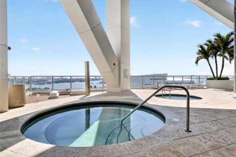 Condominio en venta en Miami, Florida, 2 dormitorios, 123.84 m2 № 2011196 - foto 25