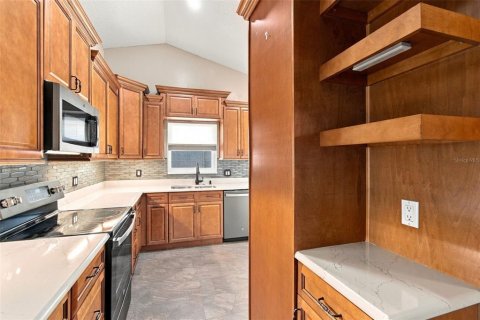 Купить виллу или дом в Брэндон, Флорида 6 комнат, 113.71м2, № 2428873 - фото 10