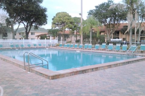 Condo in Bradenton, Florida, 2 bedrooms  № 218215 - photo 26