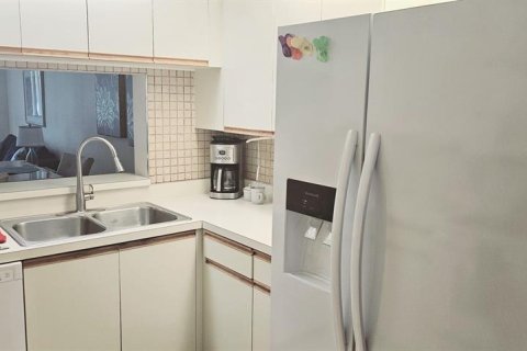 Condo in Bradenton, Florida, 2 bedrooms  № 218215 - photo 7