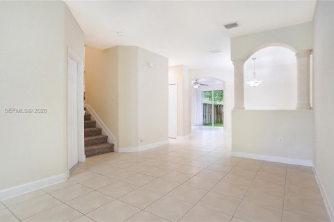 Touwnhouse à vendre à Homestead, Floride: 4 chambres, 172.05 m2 № 2397343 - photo 4