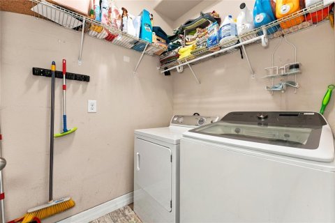 Touwnhouse à vendre à Kissimmee, Floride: 3 chambres, 157 m2 № 2431914 - photo 24