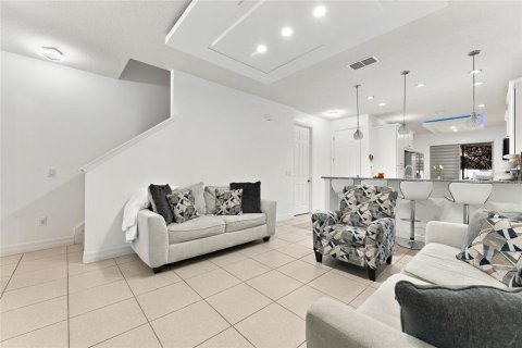 Touwnhouse à vendre à Kissimmee, Floride: 3 chambres, 157 m2 № 2431914 - photo 6