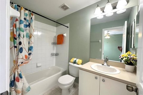 Adosado en alquiler en Riverview, Florida, 2 dormitorios, 123.37 m2 № 2156315 - foto 9