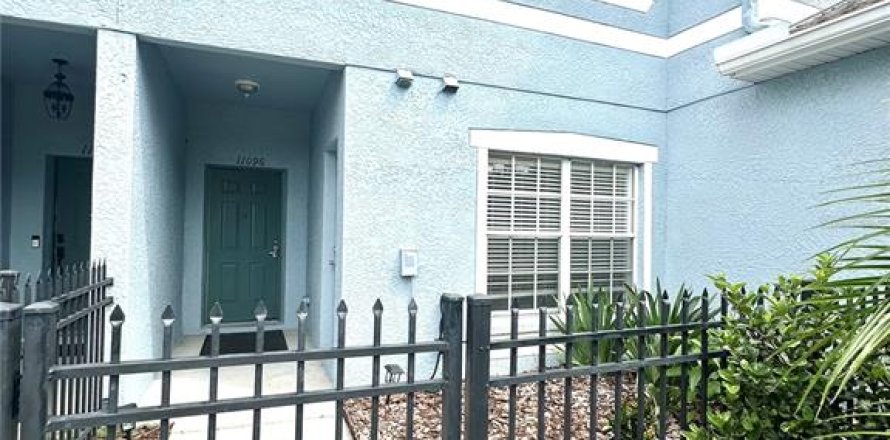 Adosado en Riverview, Florida 2 dormitorios, 123.37 m2 № 2156315