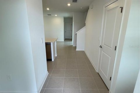Casa en alquiler en Clermont, Florida, 3 dormitorios, 165.55 m2 № 1908439 - foto 2