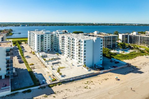 Condominio en venta en Palm Beach, Florida, 1 dormitorio, 93.65 m2 № 787165 - foto 1