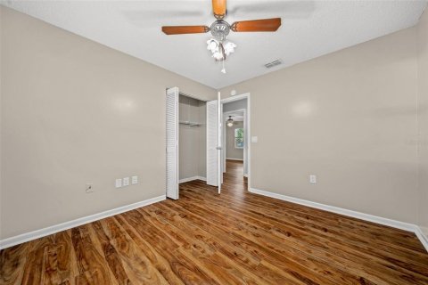 House in Ocala, Florida 3 bedrooms, 128.67 sq.m. № 2215283 - photo 13