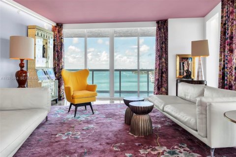 Condominio en venta en Miami Beach, Florida, 2 dormitorios, 137.22 m2 № 2043975 - foto 3