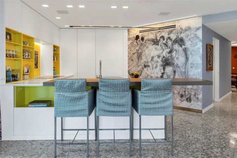 Condominio en venta en Miami Beach, Florida, 2 dormitorios, 137.22 m2 № 2043975 - foto 7