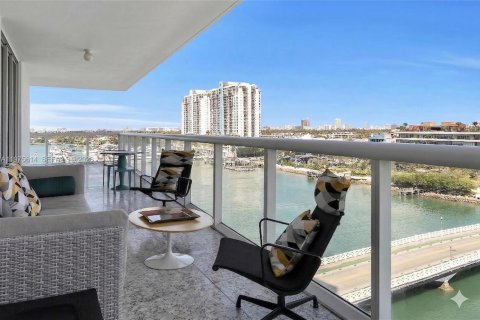 Condominio en venta en Miami Beach, Florida, 2 dormitorios, 137.22 m2 № 2043975 - foto 24
