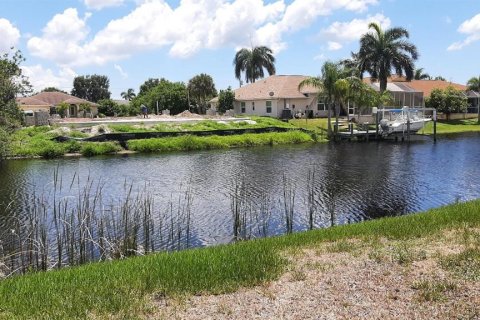 Land in Port Charlotte, Florida № 1755101 - photo 1