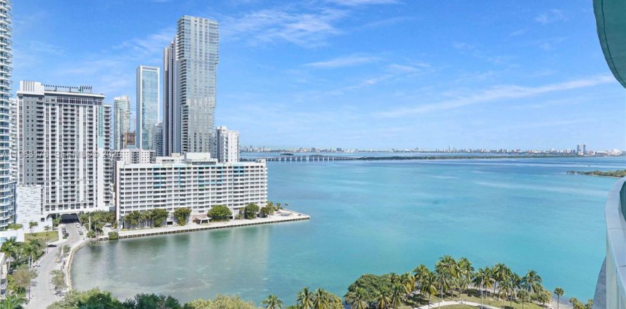 Condo in Miami, Florida, 1 bedroom  № 2025194