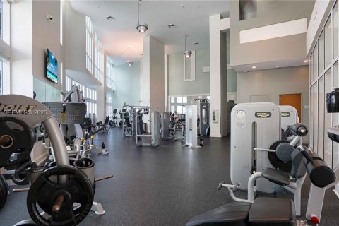 Condo in Miami, Florida, 1 bedroom  № 2025194 - photo 26