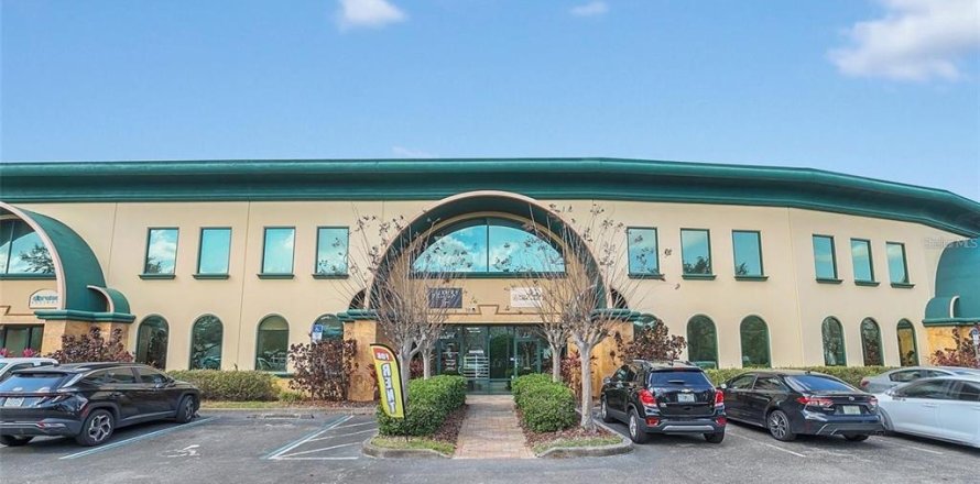Immobilier commercial à Orlando, Floride 389.73 m2 № 2299124