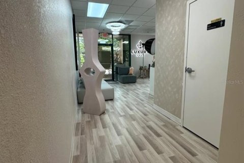 Immobilier commercial à louer à Orlando, Floride: 389.73 m2 № 2299124 - photo 17
