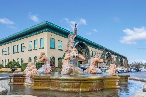 Immobilier commercial à louer à Orlando, Floride: 389.73 m2 № 2299124 - photo 3