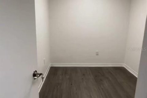 Immobilier commercial à louer à Orlando, Floride: 389.73 m2 № 2299124 - photo 18
