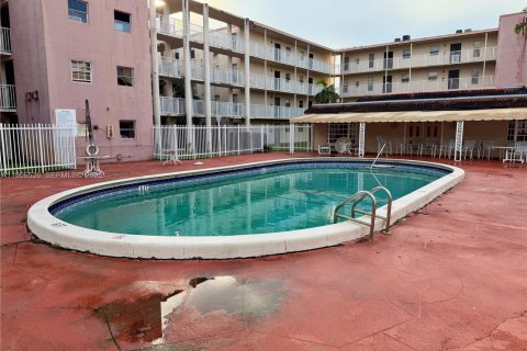 Снять в аренду кондоминиум в Лодерхилл, Флорида 1 спальня, 68.28м2, № 2034237 - фото 6