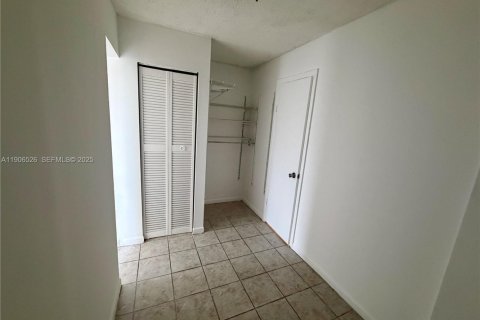 Снять в аренду кондоминиум в Лодерхилл, Флорида 1 спальня, 68.28м2, № 2034237 - фото 4