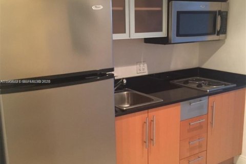 Condo in Miami, Florida № 2028001 - photo 5