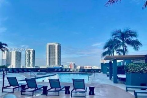 Condo in Miami, Florida № 2028001 - photo 10