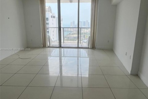 Condo in Miami, Florida № 2028001 - photo 4