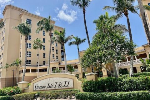 Condo in Punta Gorda, Florida, 3 bedrooms  № 1774817 - photo 1