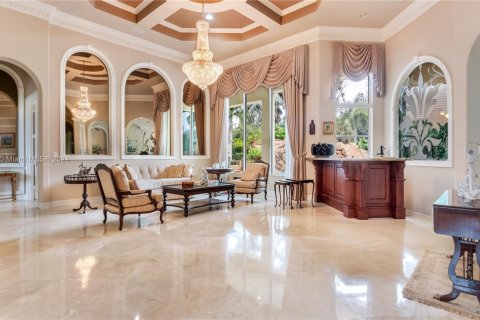 House in Davie, Florida 5 bedrooms, 377.74 sq.m. № 1934232 - photo 6