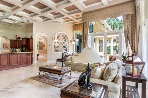 House in Davie, Florida 5 bedrooms, 377.74 sq.m. № 1934232 - photo 23