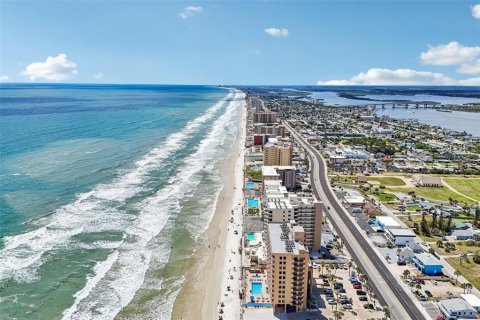 Condominio en venta en Daytona Beach, Florida, 2 dormitorios, 89.93 m2 № 2120986 - foto 20