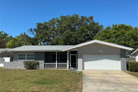 Casa en venta en Seminole, Florida, 3 dormitorios, 146.41 m2 № 1578806 - foto 1