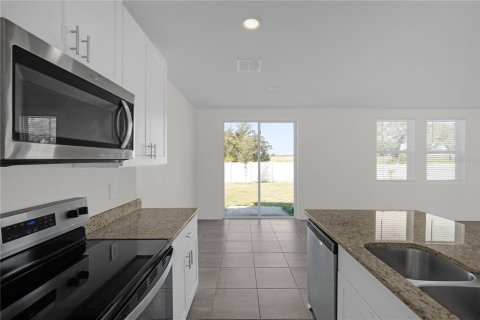Villa ou maison à louer à Auburndale, Floride: 3 chambres, 138.52 m2 № 2420345 - photo 8