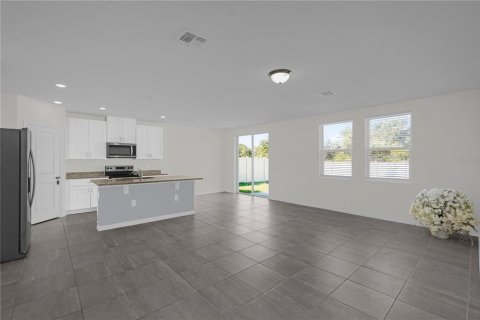 Villa ou maison à louer à Auburndale, Floride: 3 chambres, 138.52 m2 № 2420345 - photo 3
