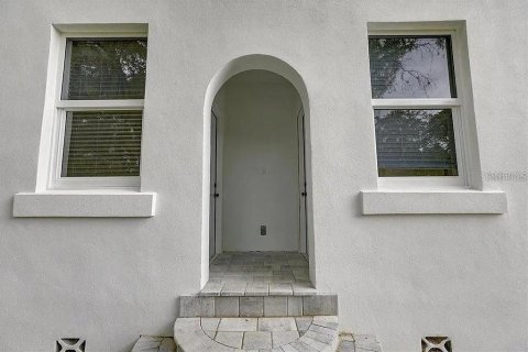 Commercial property in Sarasota, Florida 3 bedrooms, 131.83 sq.m. № 2135503 - photo 4