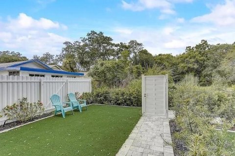 Commercial property in Sarasota, Florida 3 bedrooms, 131.83 sq.m. № 2135503 - photo 26
