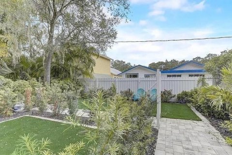 Commercial property in Sarasota, Florida 3 bedrooms, 131.83 sq.m. № 2135503 - photo 27