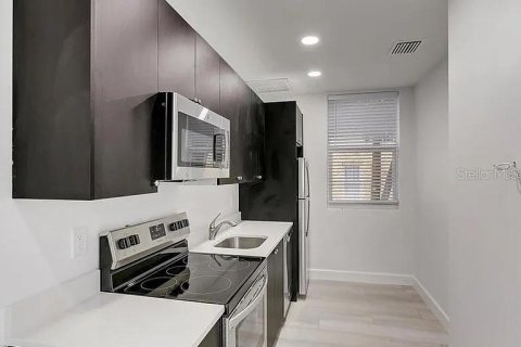 Commercial property in Sarasota, Florida 3 bedrooms, 131.83 sq.m. № 2135503 - photo 17