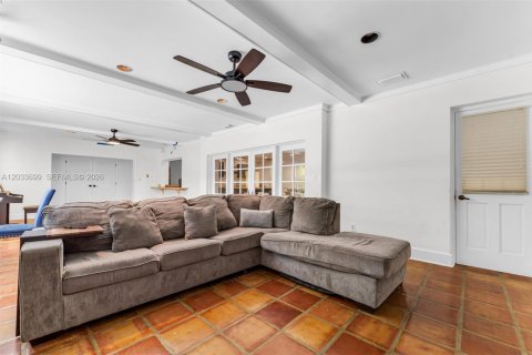 Casa en venta en Plantation, Florida, 5 dormitorios, 281.12 m2 № 2078031 - foto 24