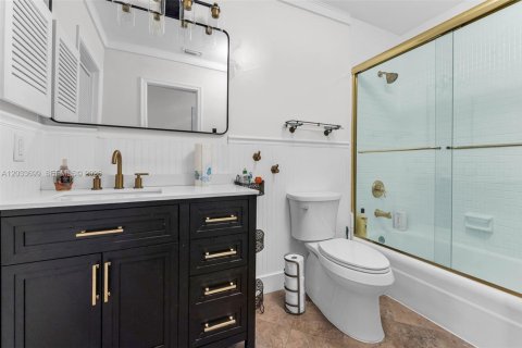 Casa en venta en Plantation, Florida, 5 dormitorios, 281.12 m2 № 2078031 - foto 27