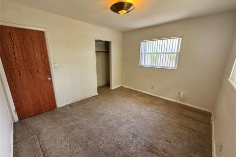 House in Tampa, Florida 3 bedrooms, 122.45 sq.m. № 2204143 - photo 22